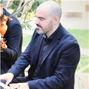 Profesor de Conservatorio (Zaragoza), se ofrece para impartir clases particulares de música a todos los niveles